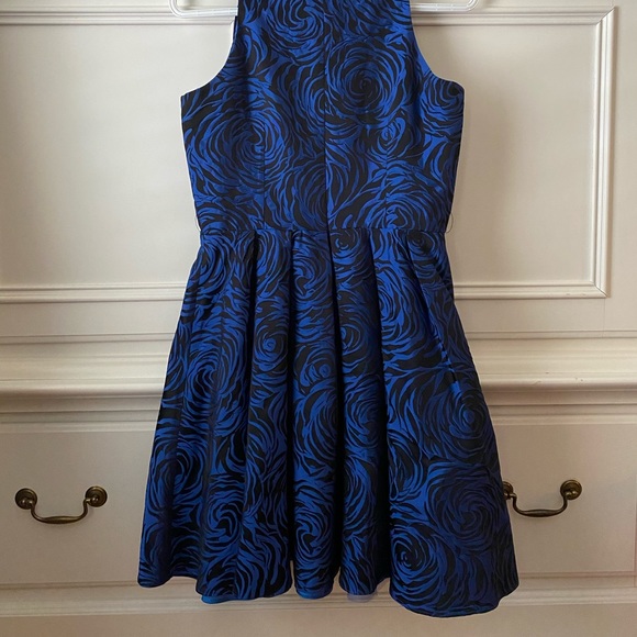 Kids Size 14 David Charles Blue Floral Dress - Picture 3 of 3